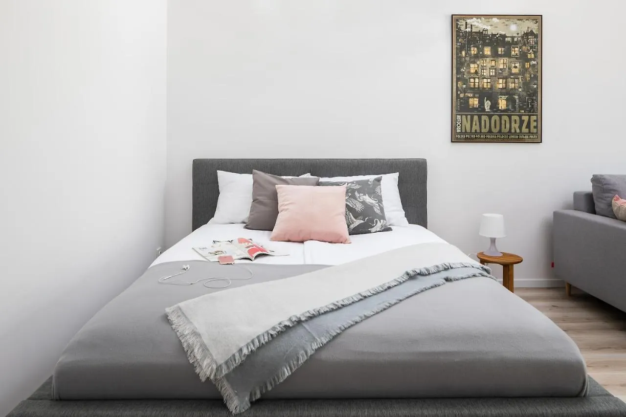 Rent Like Home - River City Apartments Wrocław